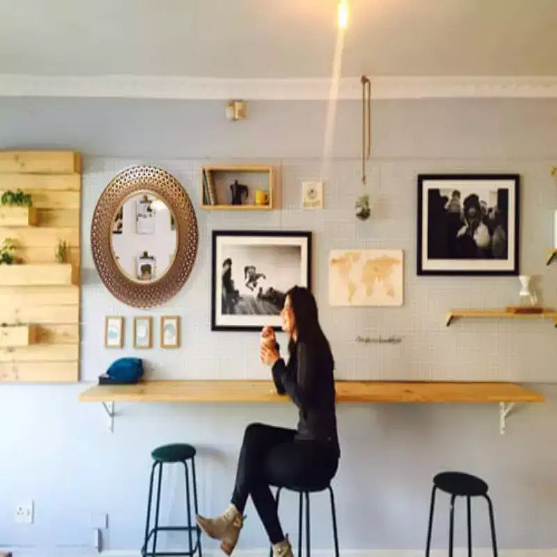 Espejo de pared Bolly de 15,75" - Redondo moderno, no requiere montaje, marco de plástico moldeado
