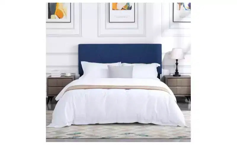Elegante base de cama Queen con cabecero tapizado y soporte de listones, cama de madera clásica para dormitorio principal