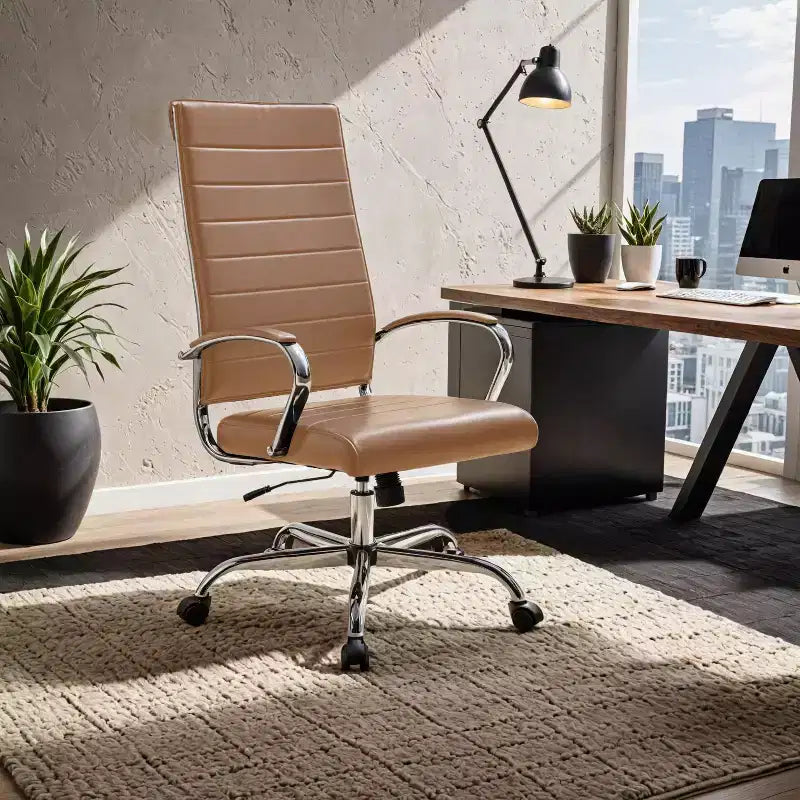 Silla de oficina de piel de respaldo alto acanalado Benmar - Silla ejecutiva moderna giratoria e inclinable para escritorio - Base cromada