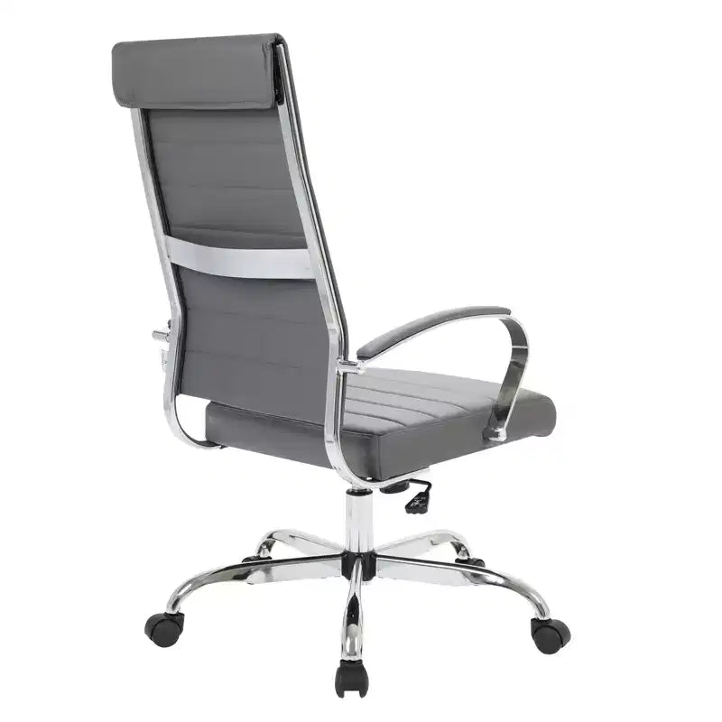 Silla de oficina de piel de respaldo alto acanalado Benmar - Silla ejecutiva moderna giratoria e inclinable para escritorio - Base cromada